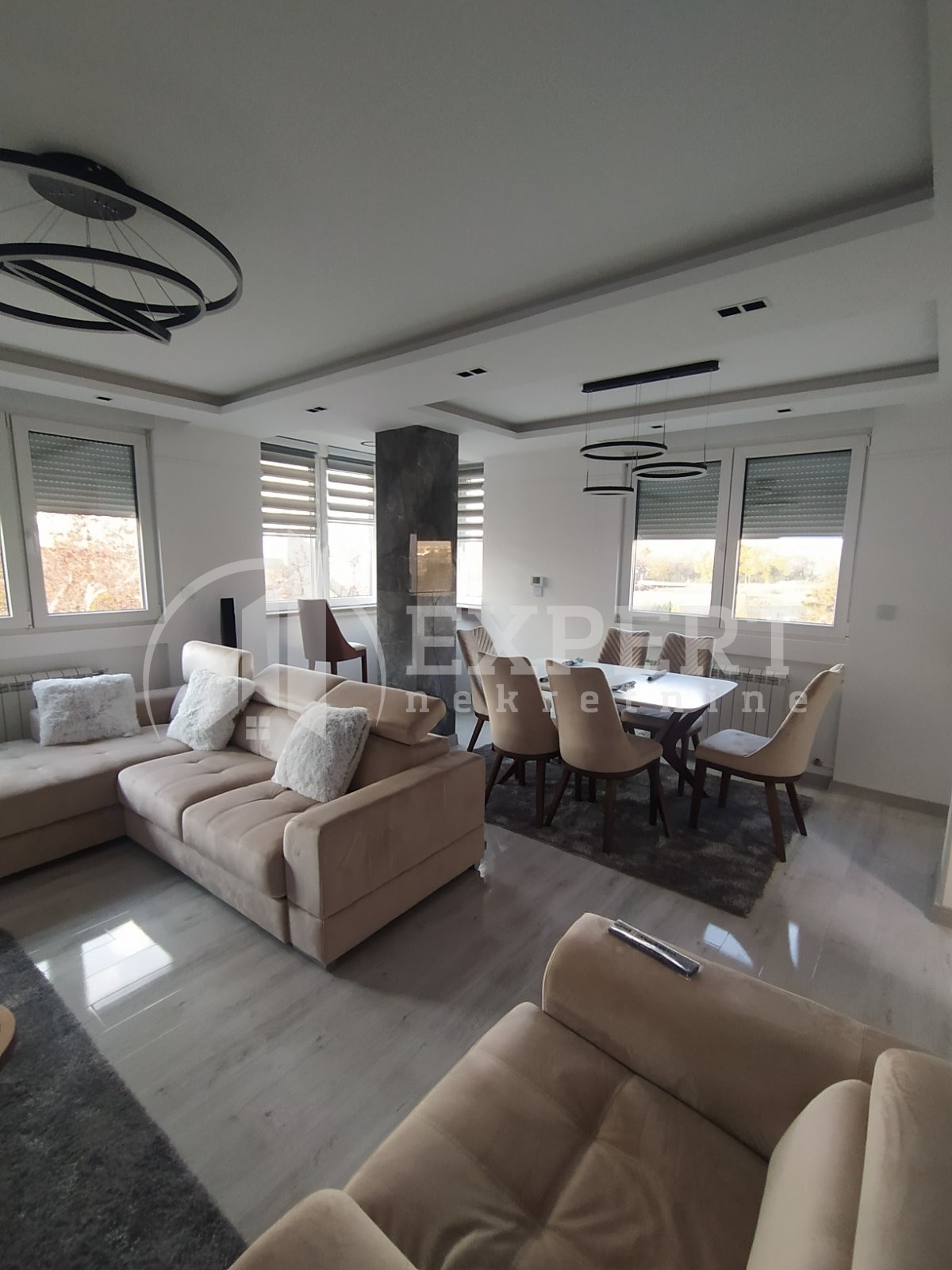 Trosoban stan, 85 m2, Centar, Strahinjića Bana ID: i-09833 1