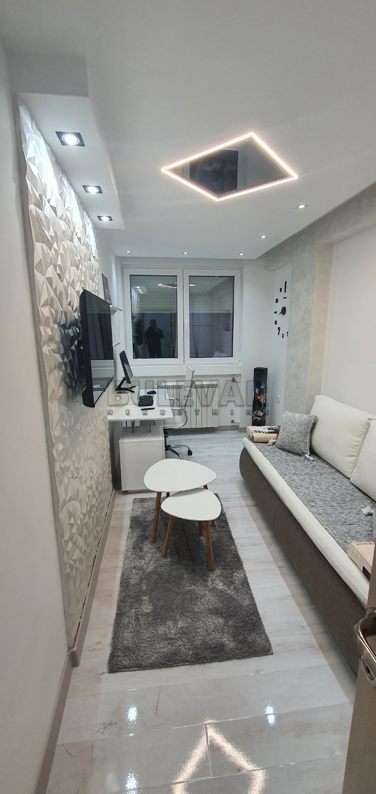 Trosoban stan, 85 m2, Centar, Strahinjića Bana ID: i-09833 13