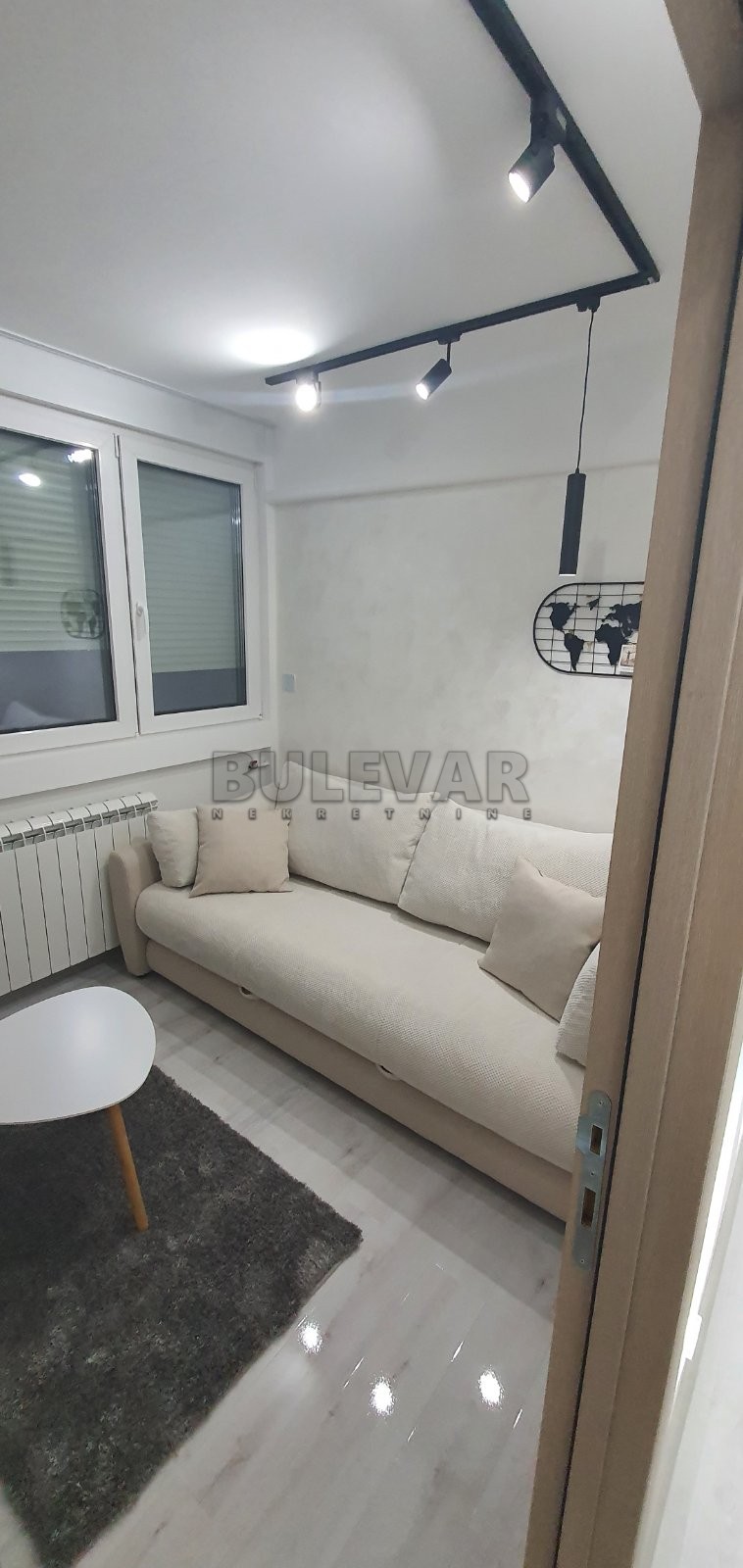 Trosoban stan, 85 m2, Centar, Strahinjića Bana ID: i-09833 15