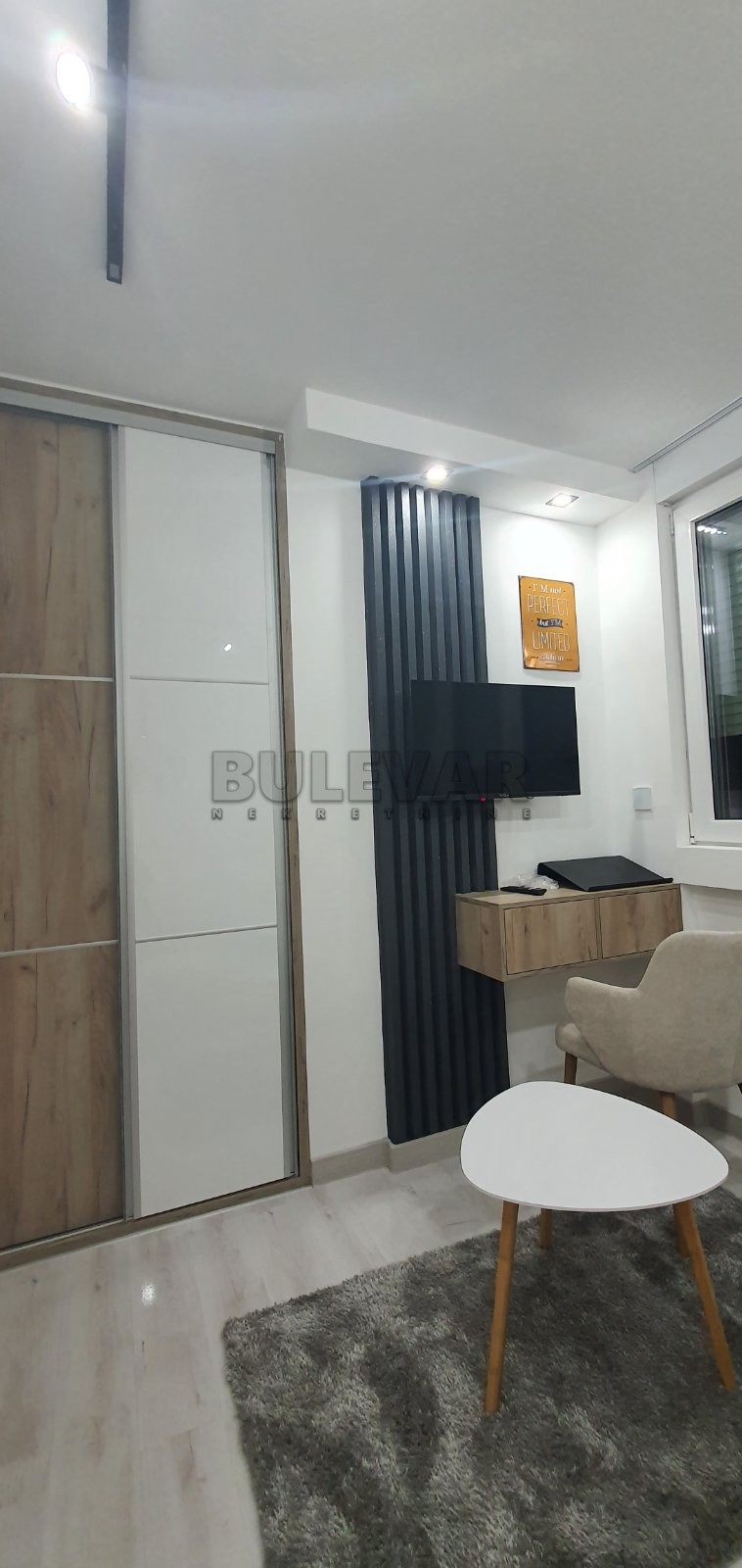Trosoban stan, 85 m2, Centar, Strahinjića Bana ID: i-09833 16
