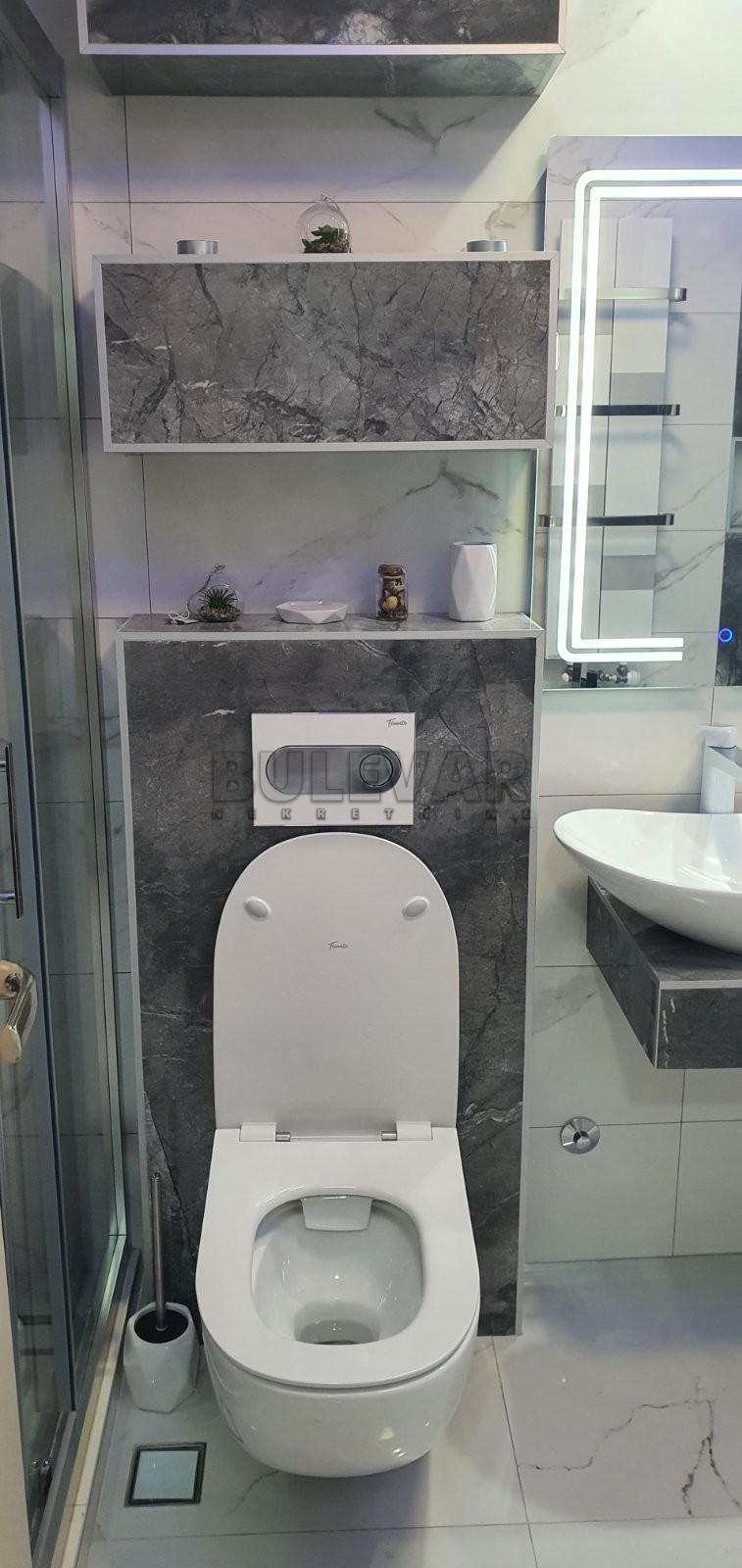 Trosoban stan, 85 m2, Centar, Strahinjića Bana ID: i-09833 18