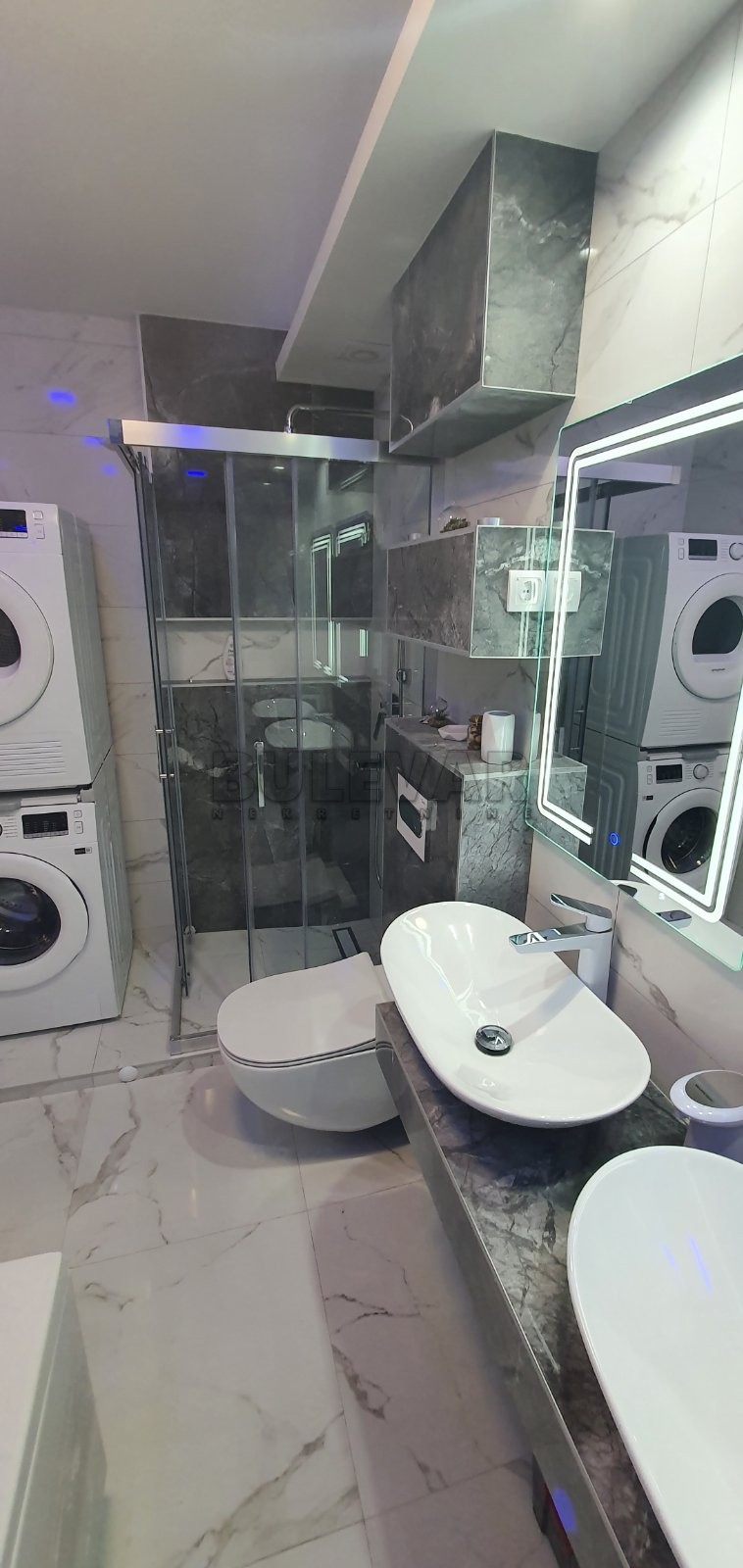 Trosoban stan, 85 m2, Centar, Strahinjića Bana ID: i-09833 20