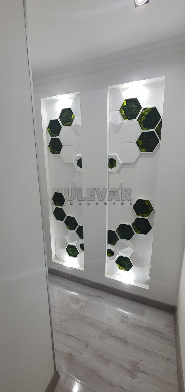 Trosoban stan, 85 m2, Centar, Strahinjića Bana ID: i-09833 22