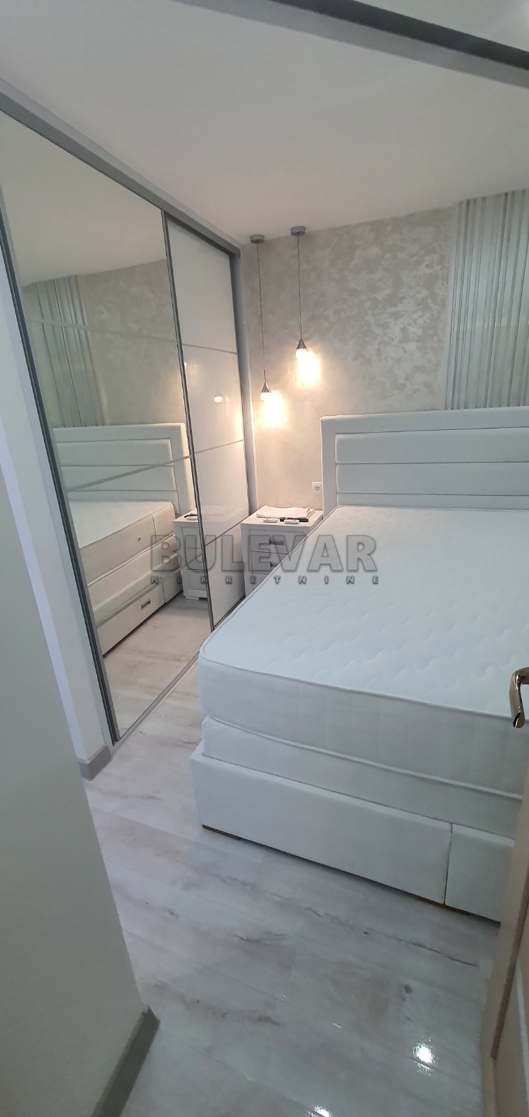 Trosoban stan, 85 m2, Centar, Strahinjića Bana ID: i-09833 11