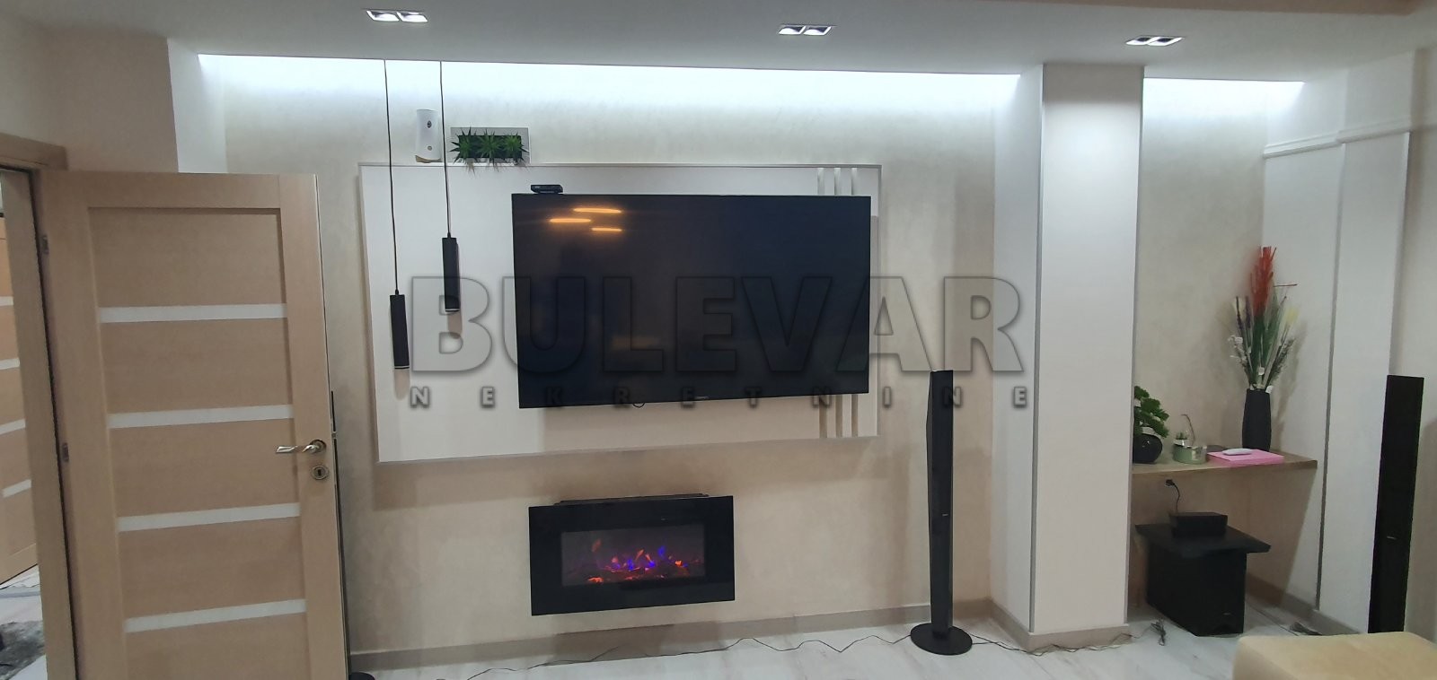 Trosoban stan, 85 m2, Centar, Strahinjića Bana ID: i-09833 5