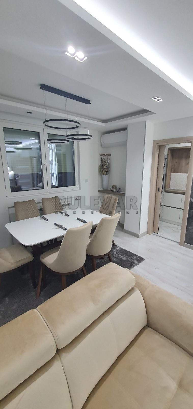 Trosoban stan, 85 m2, Centar, Strahinjića Bana ID: i-09833 7