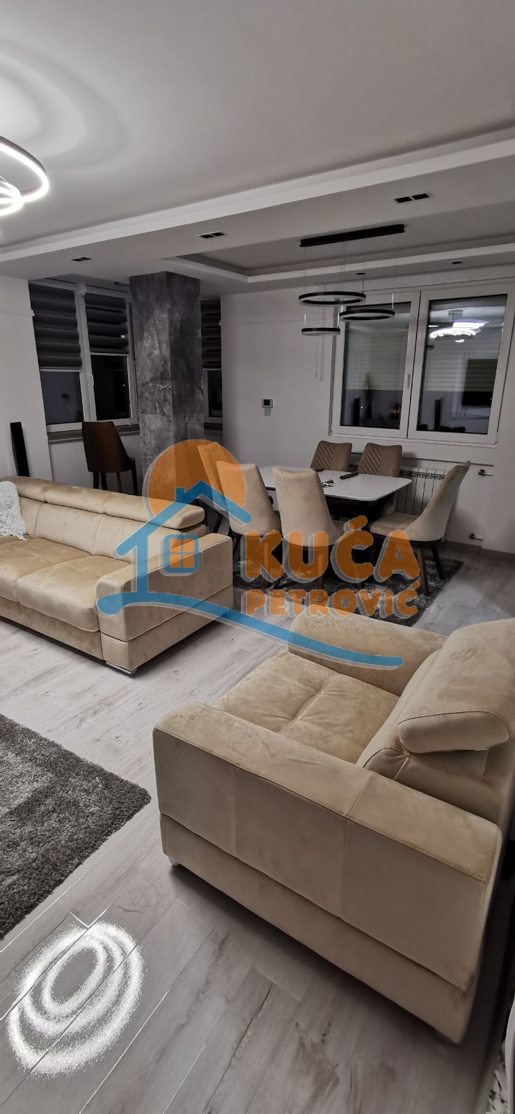 Trosoban stan, 85 m2, Centar, Strahinjića Bana ID: i-09833 6