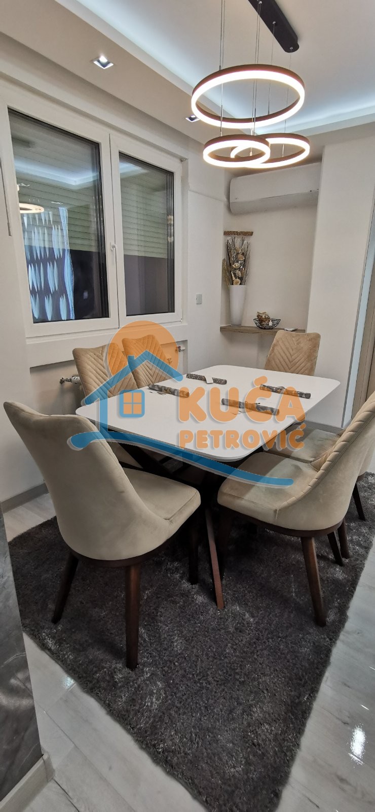 Trosoban stan, 85 m2, Centar, Strahinjića Bana ID: i-09833 8