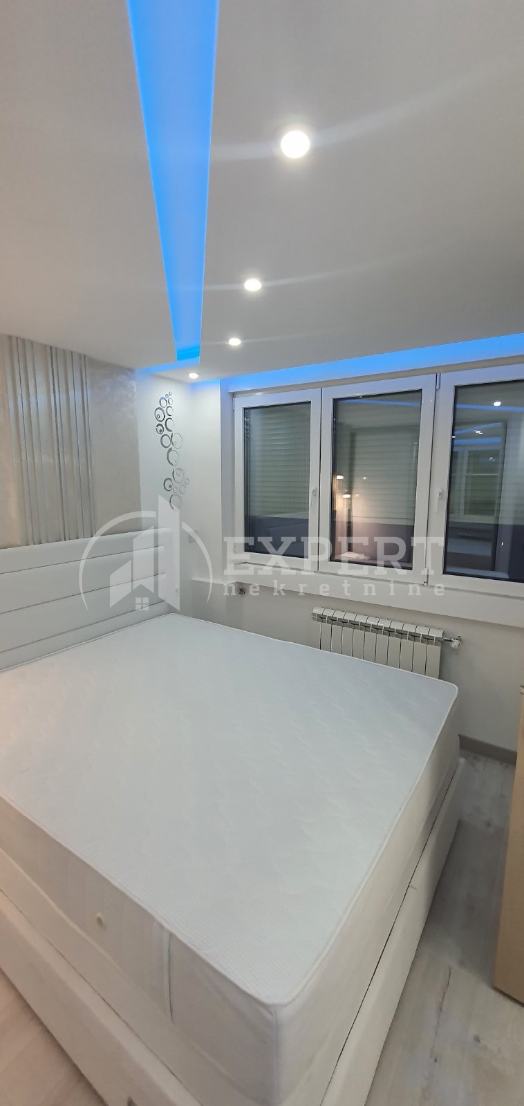 Trosoban stan, 85 m2, Centar, Strahinjića Bana ID: i-09833 10