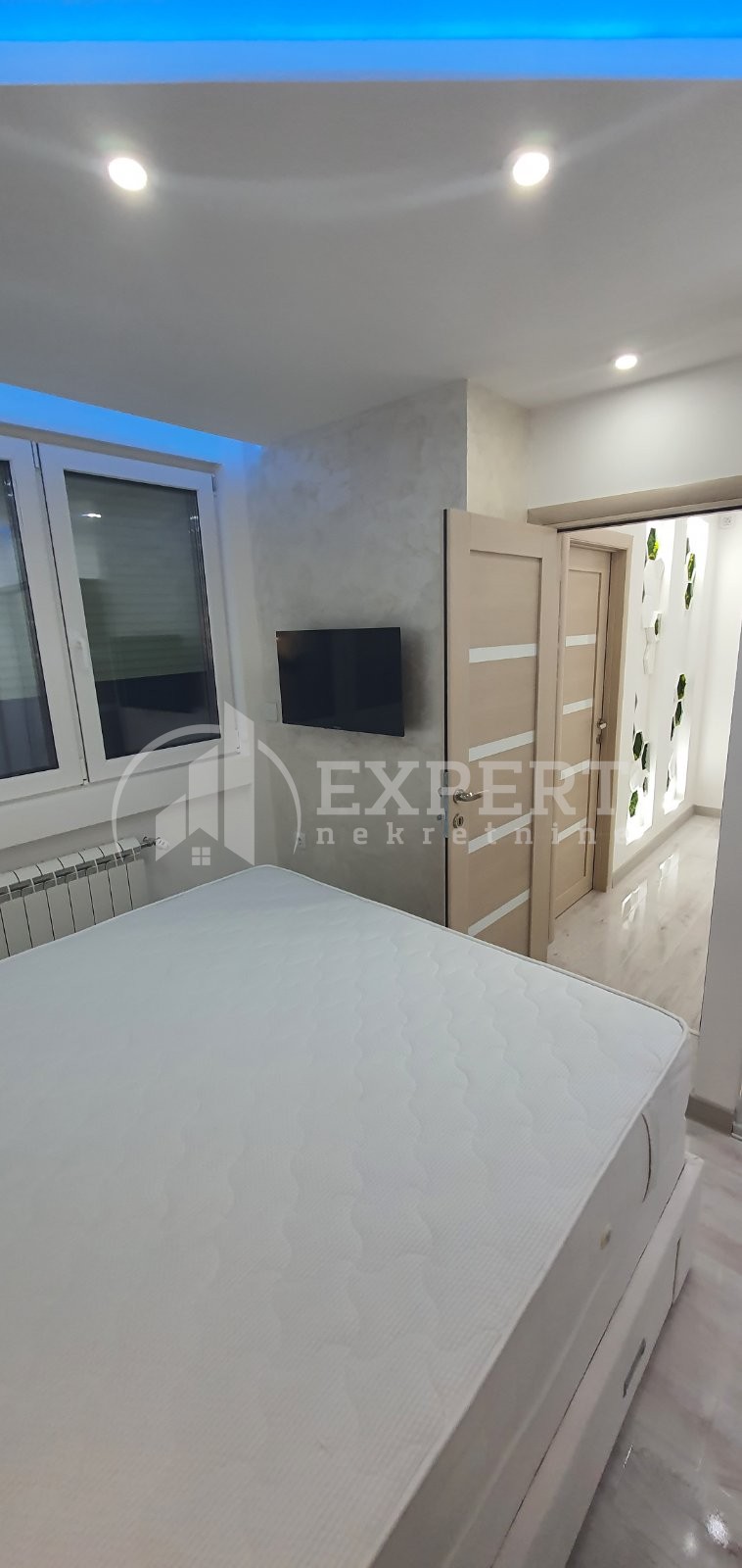 Trosoban stan, 85 m2, Centar, Strahinjića Bana ID: i-09833 12