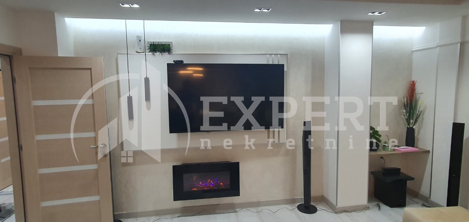 Trosoban stan, 85 m2, Centar, Strahinjića Bana ID: i-09833 5