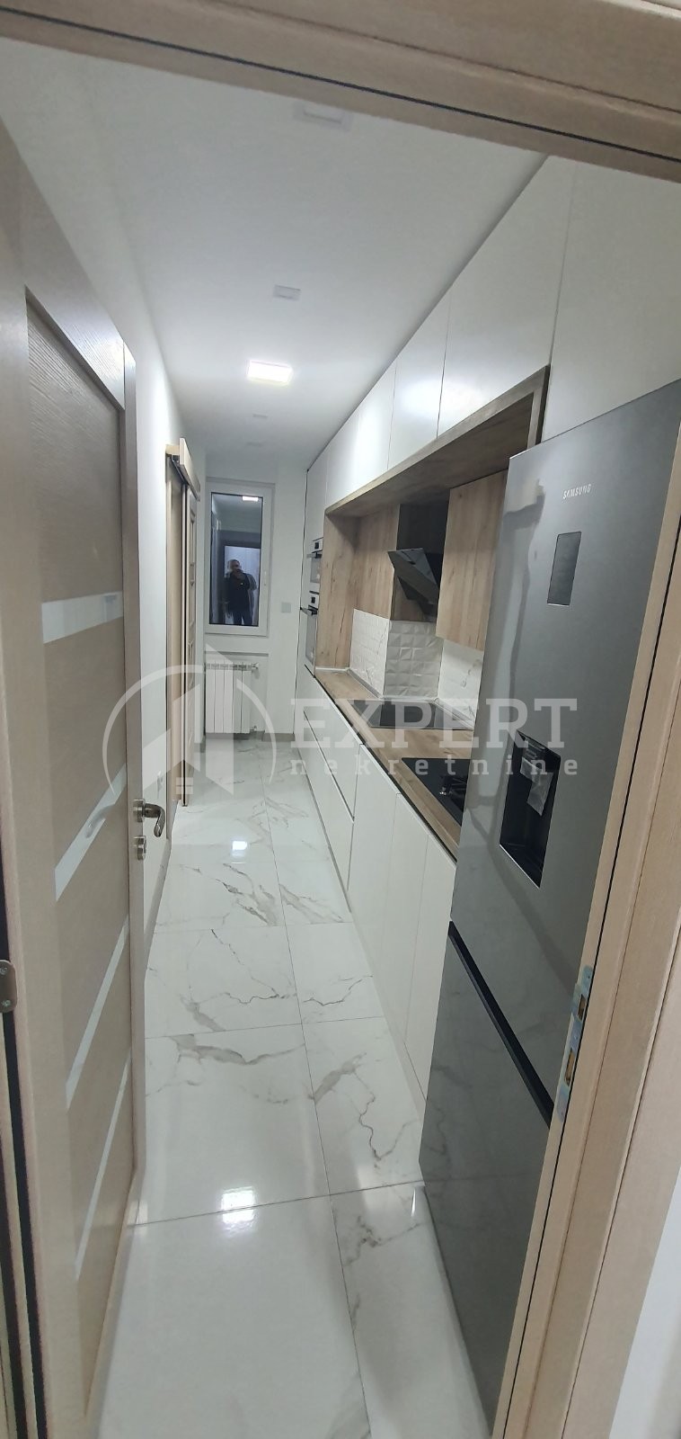 Trosoban stan, 85 m2, Centar, Strahinjića Bana ID: i-09833 9