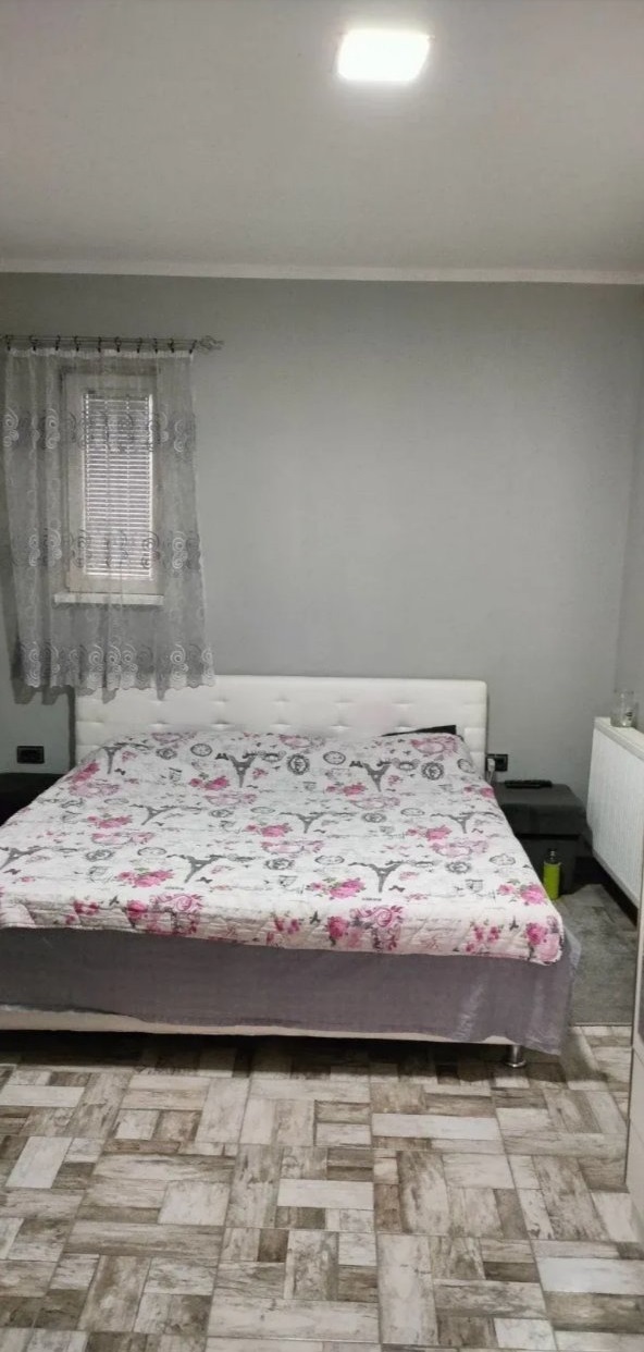 Kuca u centru Rume 2