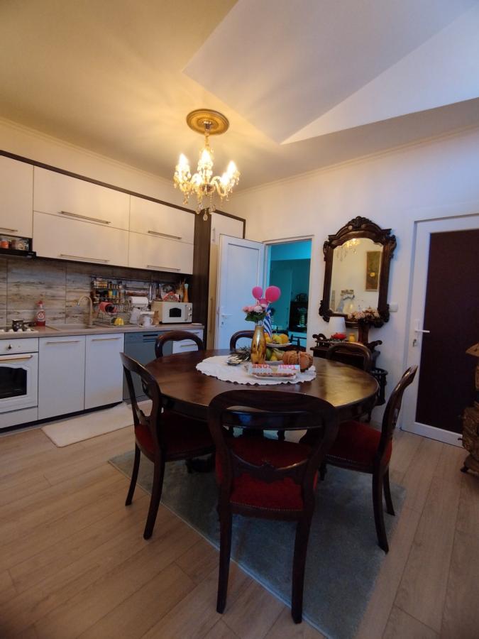 Kuća na ekstra lokaciji 4