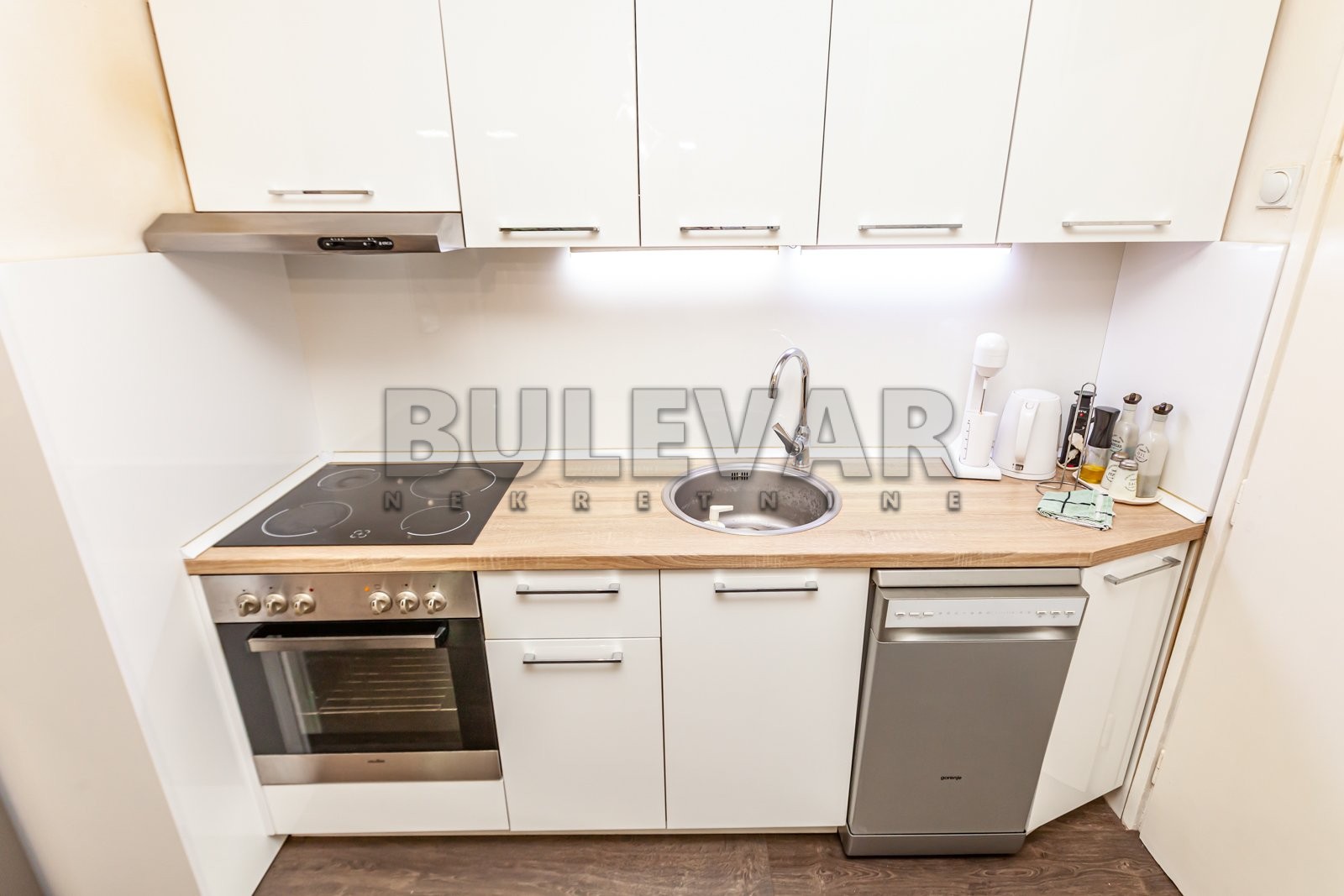 Dvosoban stan, 80 m2, Centar, Obilićev venac ID: p-012523 7