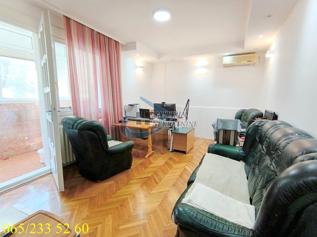 Vračar  Hram Svetog Save   Svetog Save 52m2 1