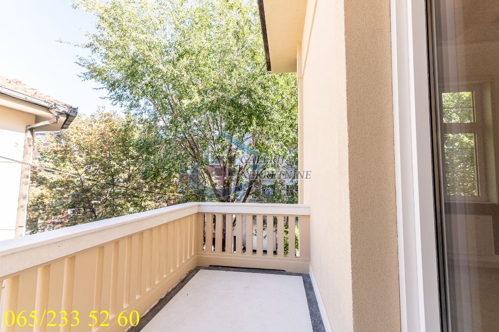 Voždovac  Autokomanda   Jove Ilića 130m2 3