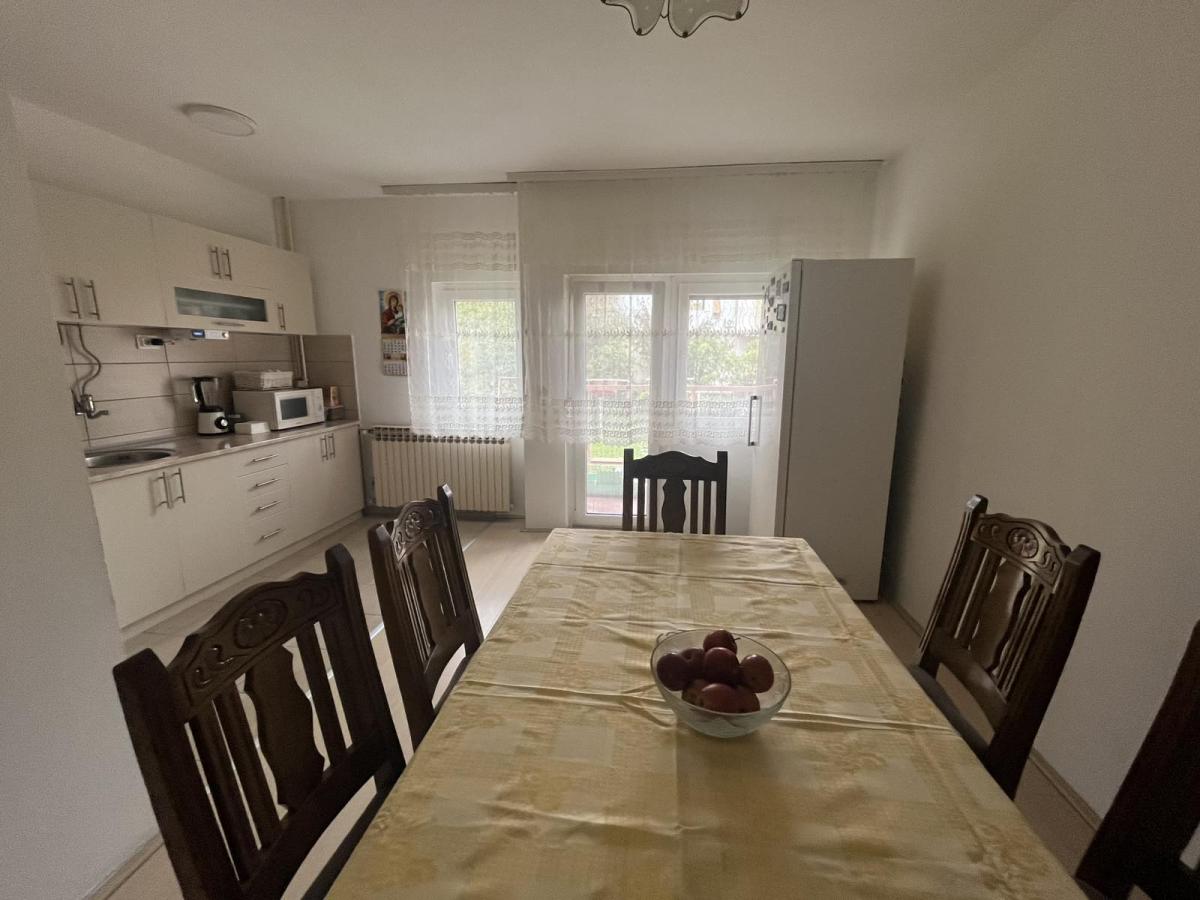 Vertikala, površine 120m2 u naselju Strelište 3