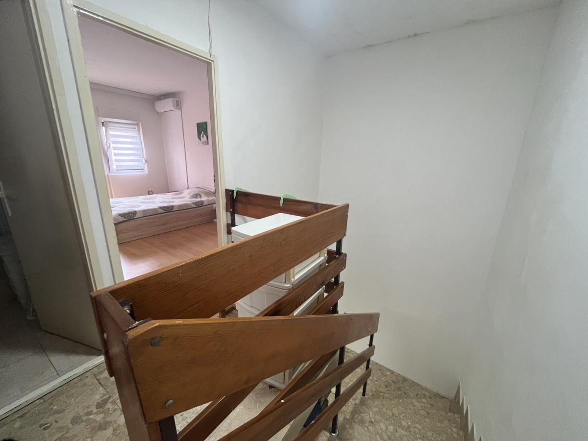 Vertikala, površine 120m2 u naselju Strelište 10