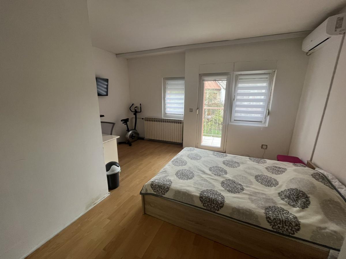 Vertikala, površine 120m2 u naselju Strelište 11