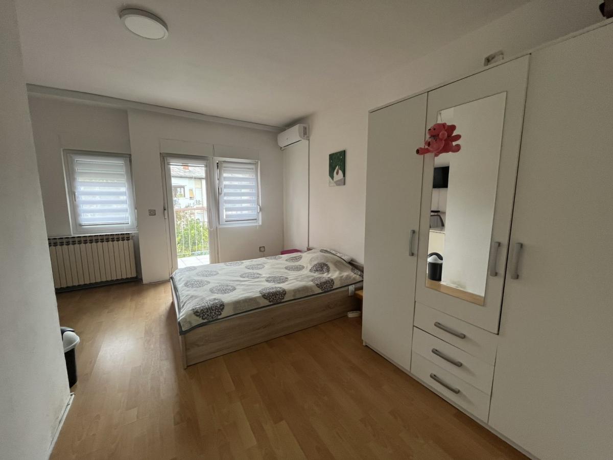 Vertikala, površine 120m2 u naselju Strelište 12