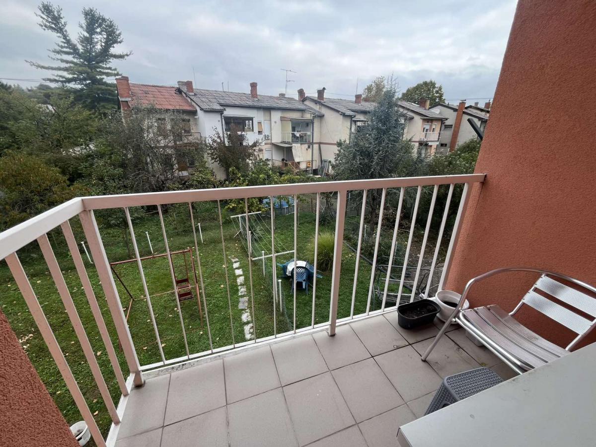 Vertikala, površine 120m2 u naselju Strelište 13