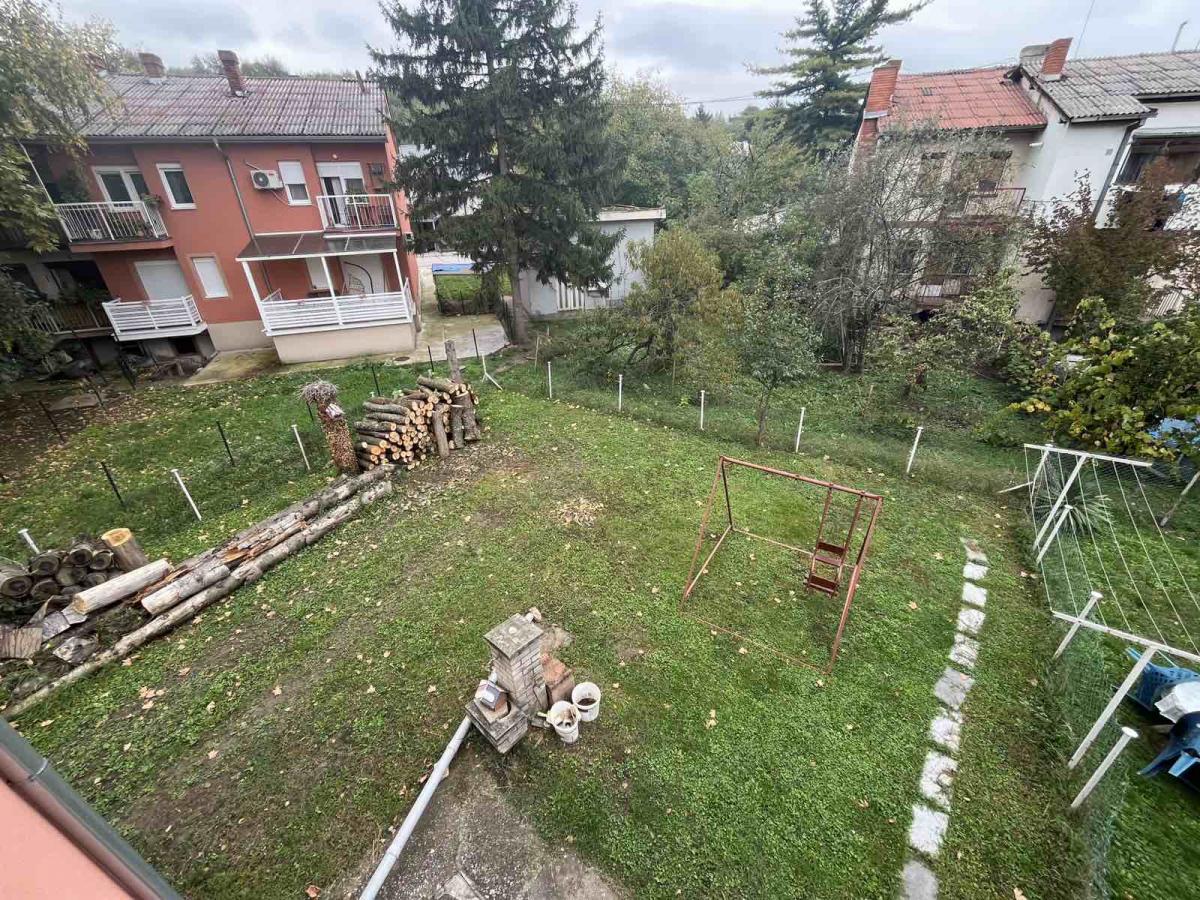 Vertikala, površine 120m2 u naselju Strelište 14