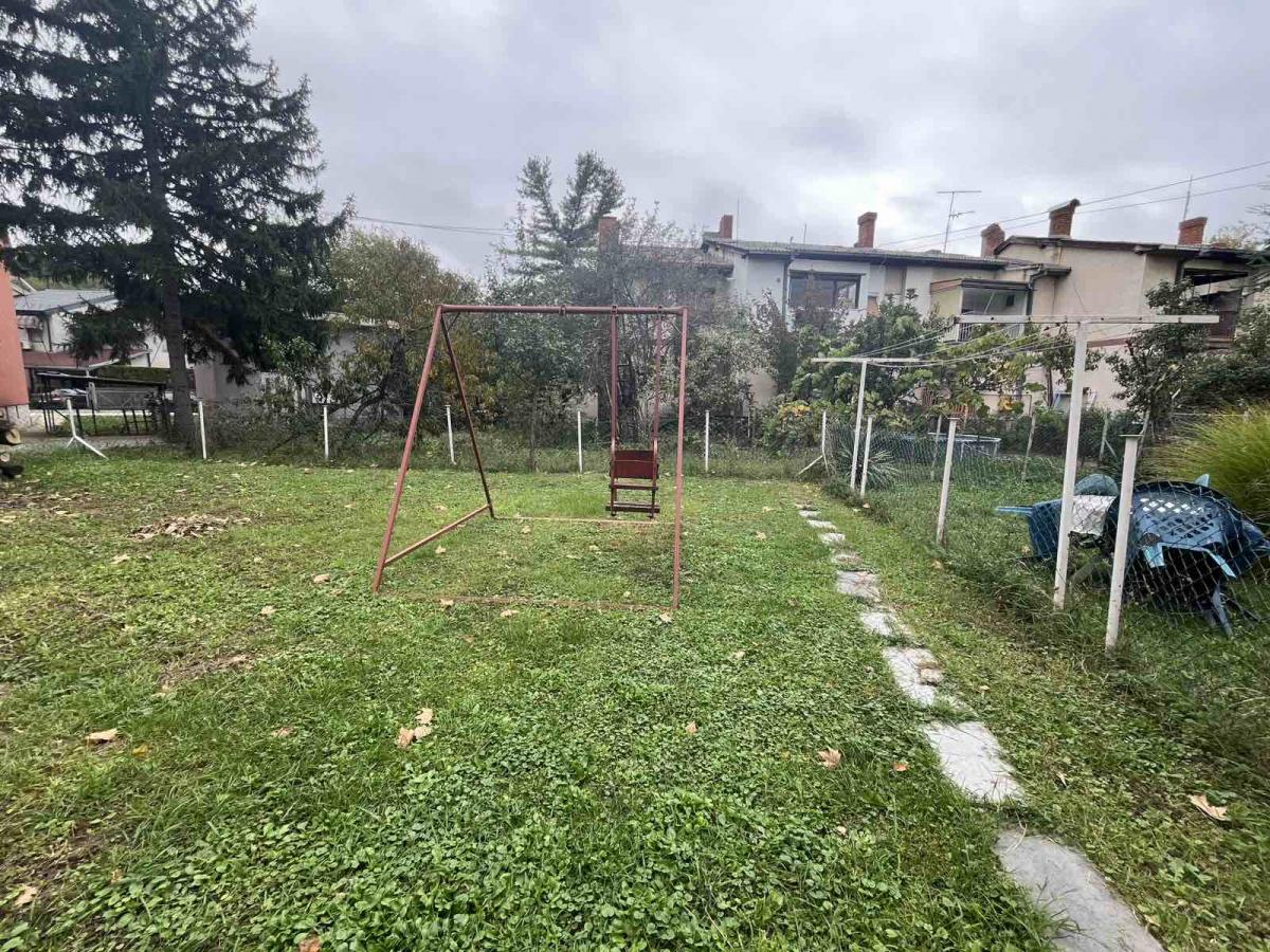 Vertikala, površine 120m2 u naselju Strelište 16