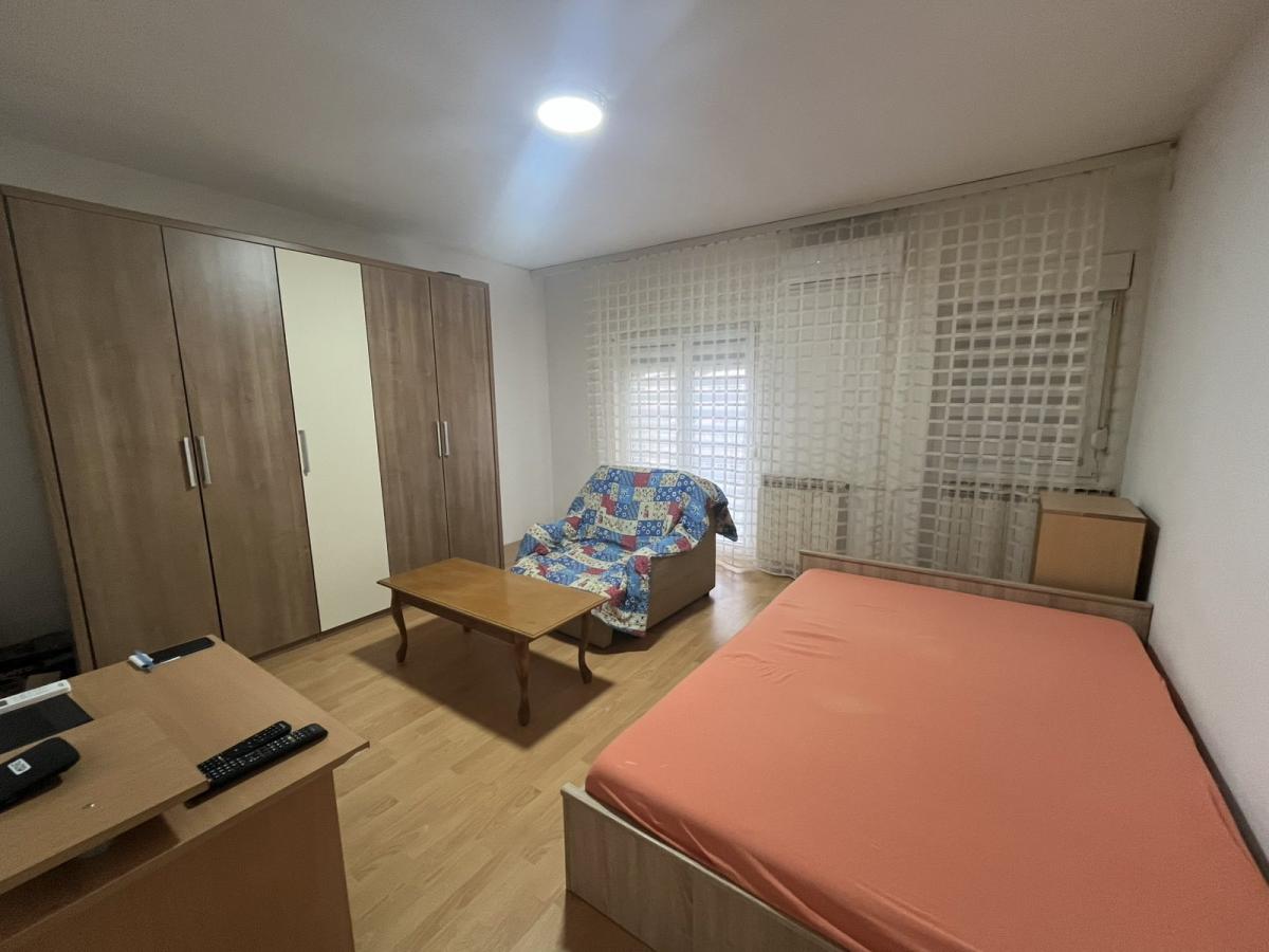 Vertikala, površine 120m2 u naselju Strelište 9