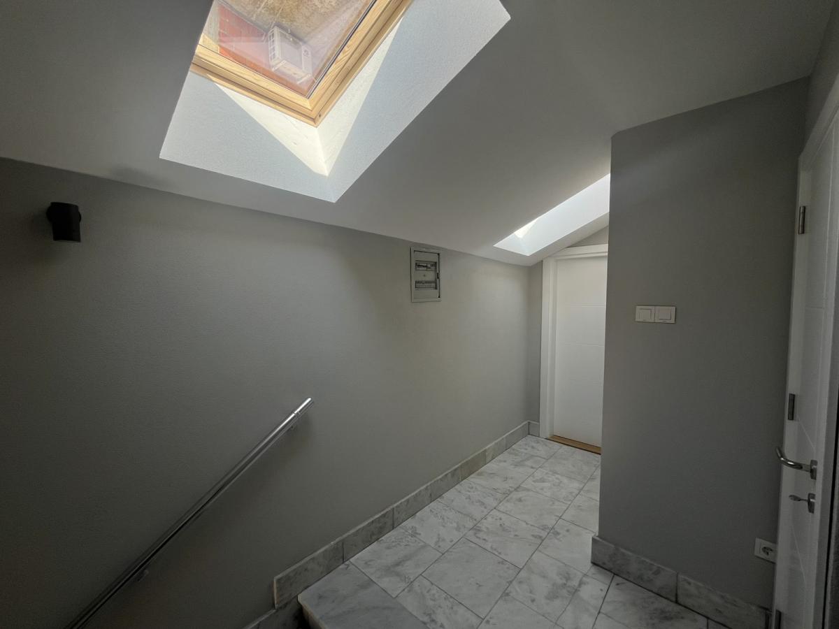 Stambeno - poslovni prostor u centru Jagodine 16