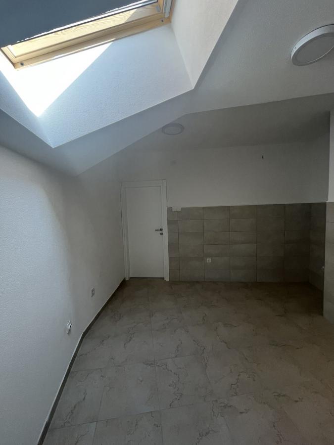 Stambeno - poslovni prostor u centru Jagodine 17