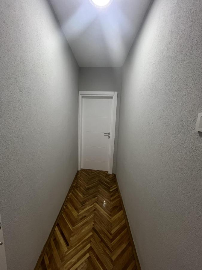 Stambeno - poslovni prostor u centru Jagodine 18