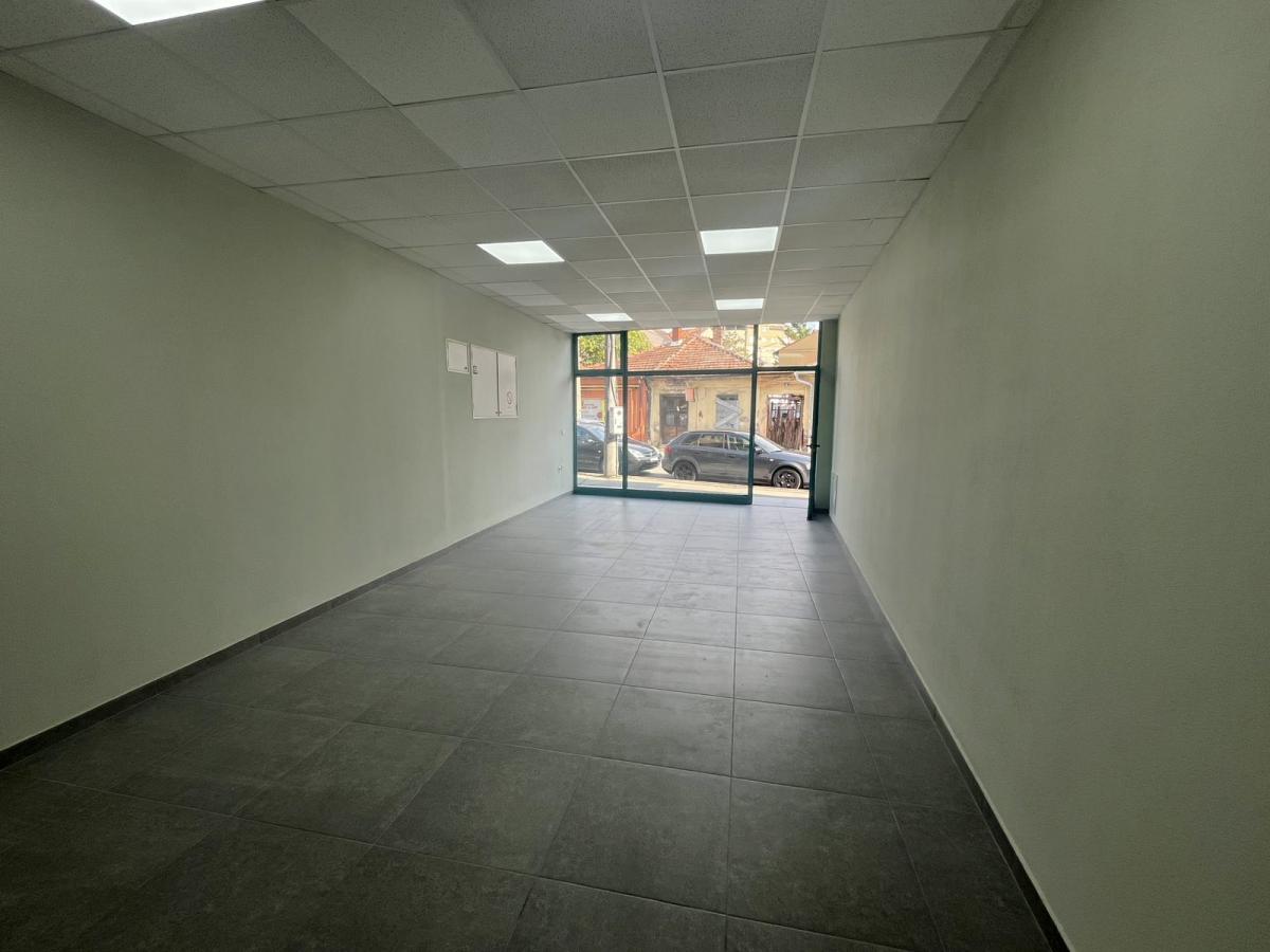 Stambeno - poslovni prostor u centru Jagodine 2