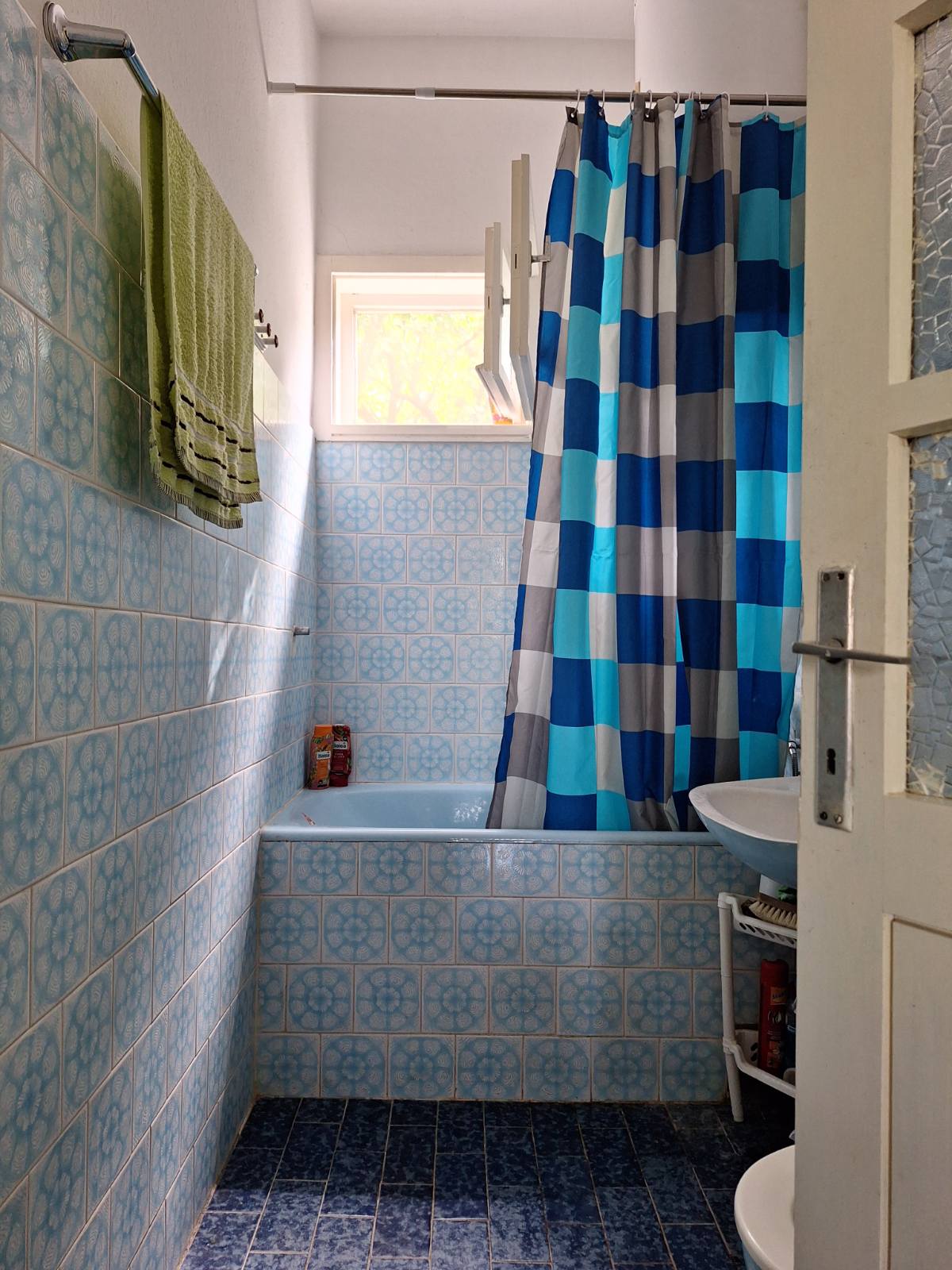 Kuca u centru Vrdnika 4