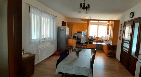 Prodajem dve kuce na istom placu Pavlis 3