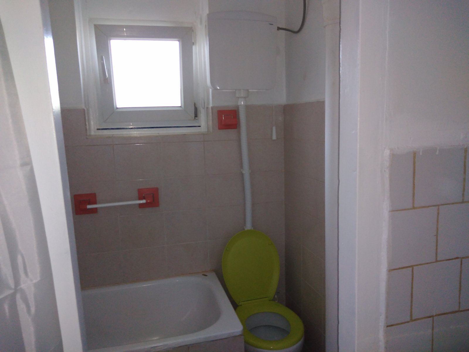 Prodajem garsonjeru 5