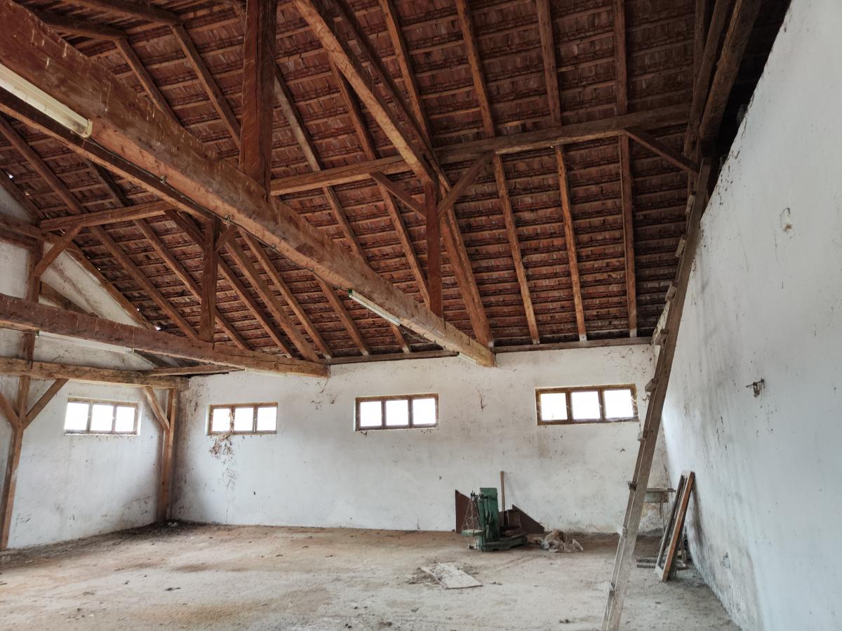 Bivši ŽITOMLIN u Rekovcu na prodaji 39