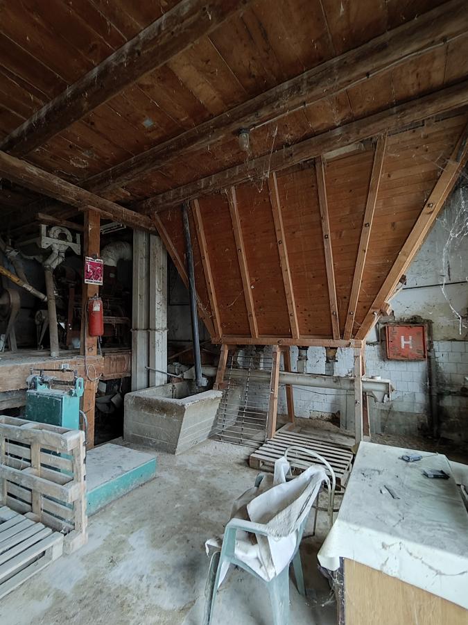 Bivši ŽITOMLIN u Rekovcu na prodaji 20