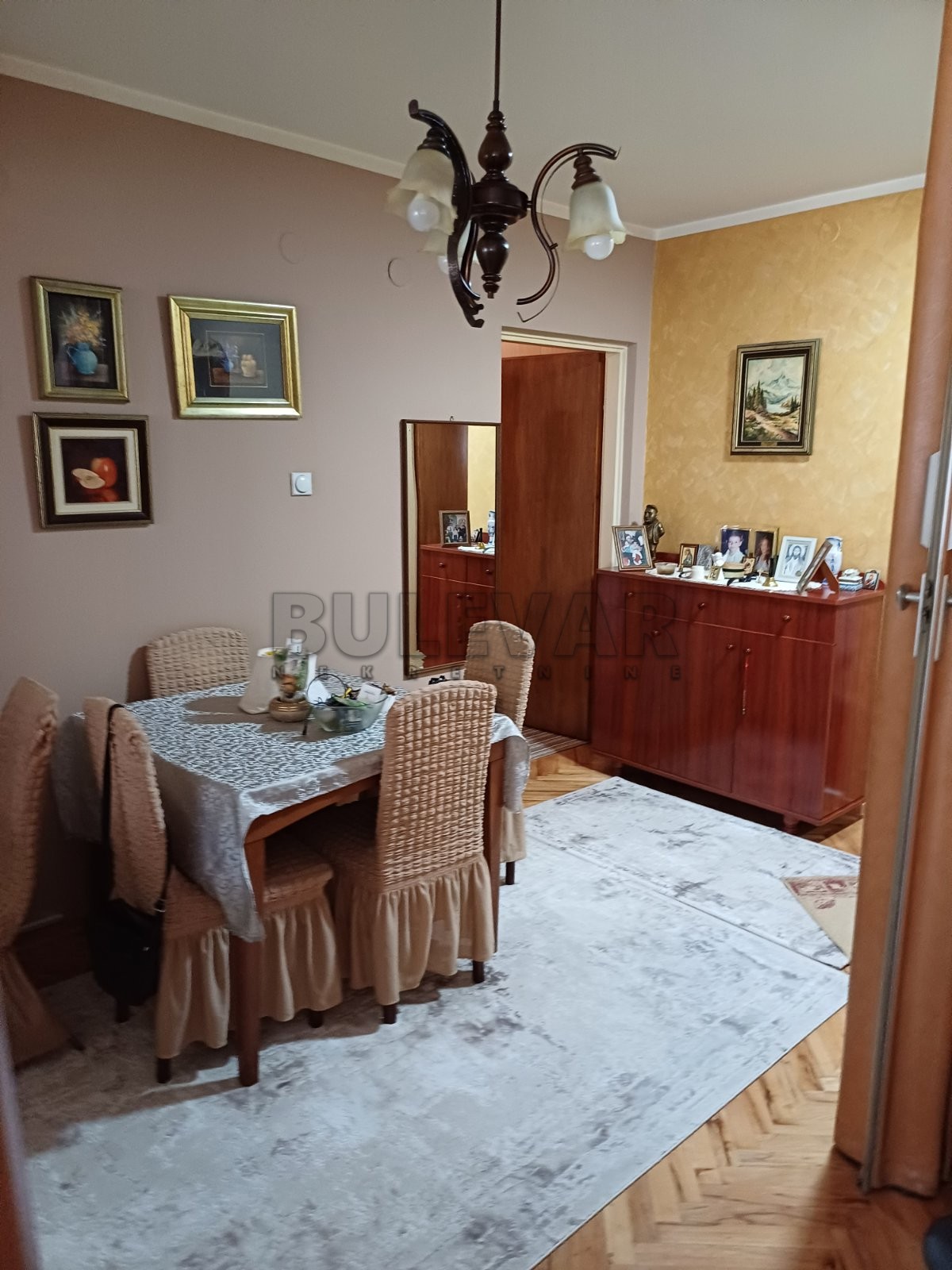 Trosoban stan, 72 m2, Centar, Oblačića Rada ID: i-012565 6