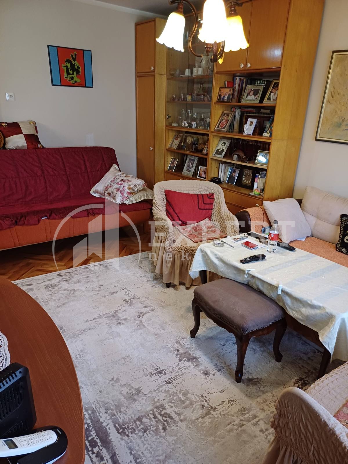 Trosoban stan, 72 m2, Centar, Oblačića Rada ID: i-012565 2
