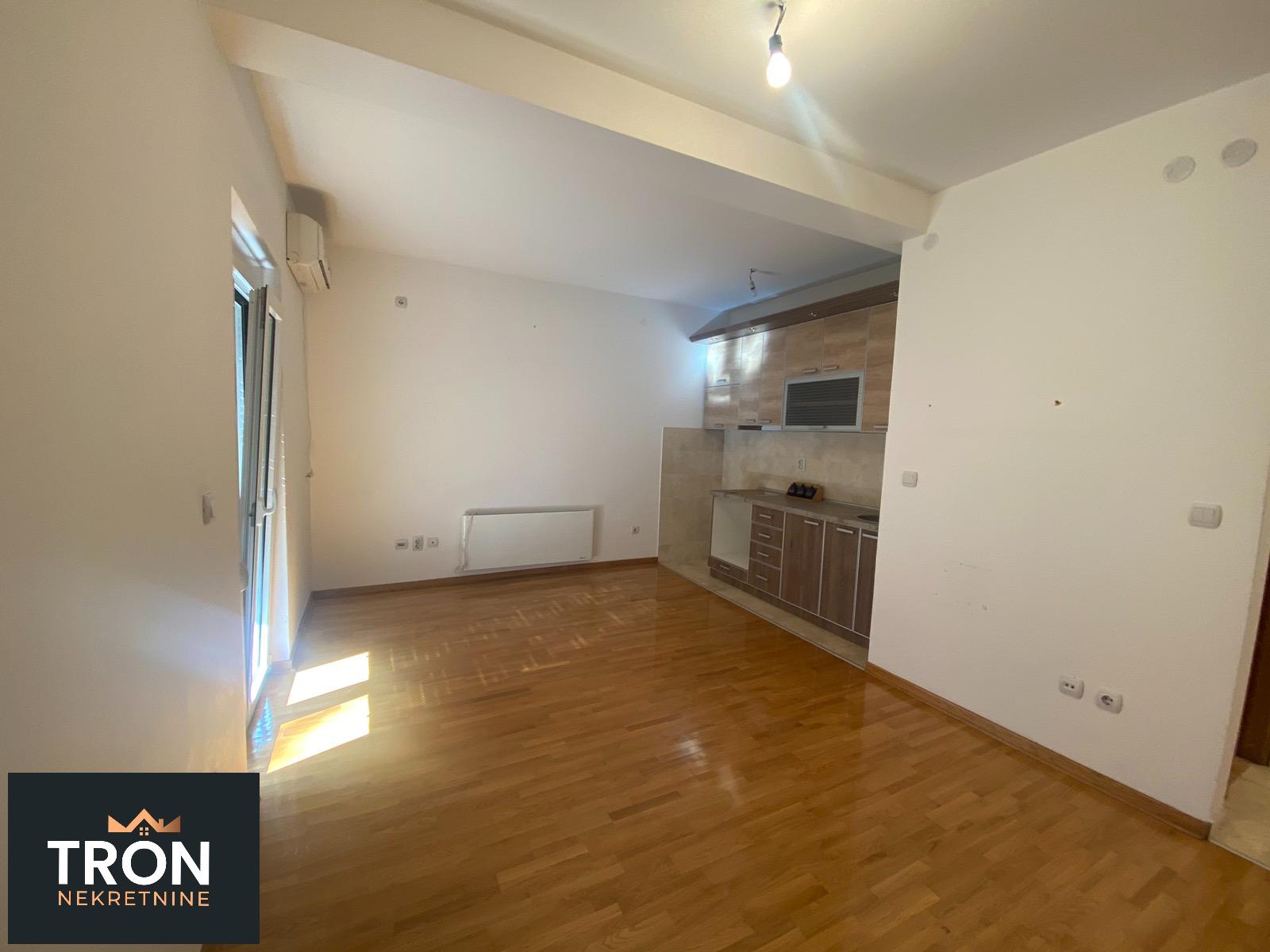 Jednosoban stan kod Opštine 42m2 2