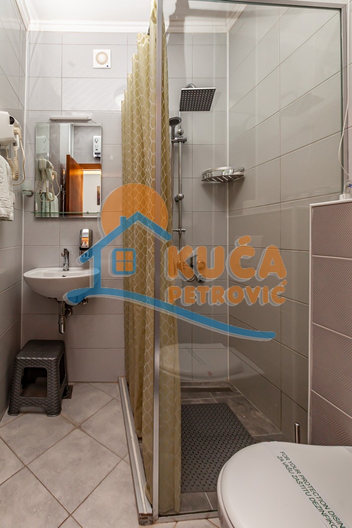 Lokal, 650 m2, Krste Tošića ID: p-012547 9