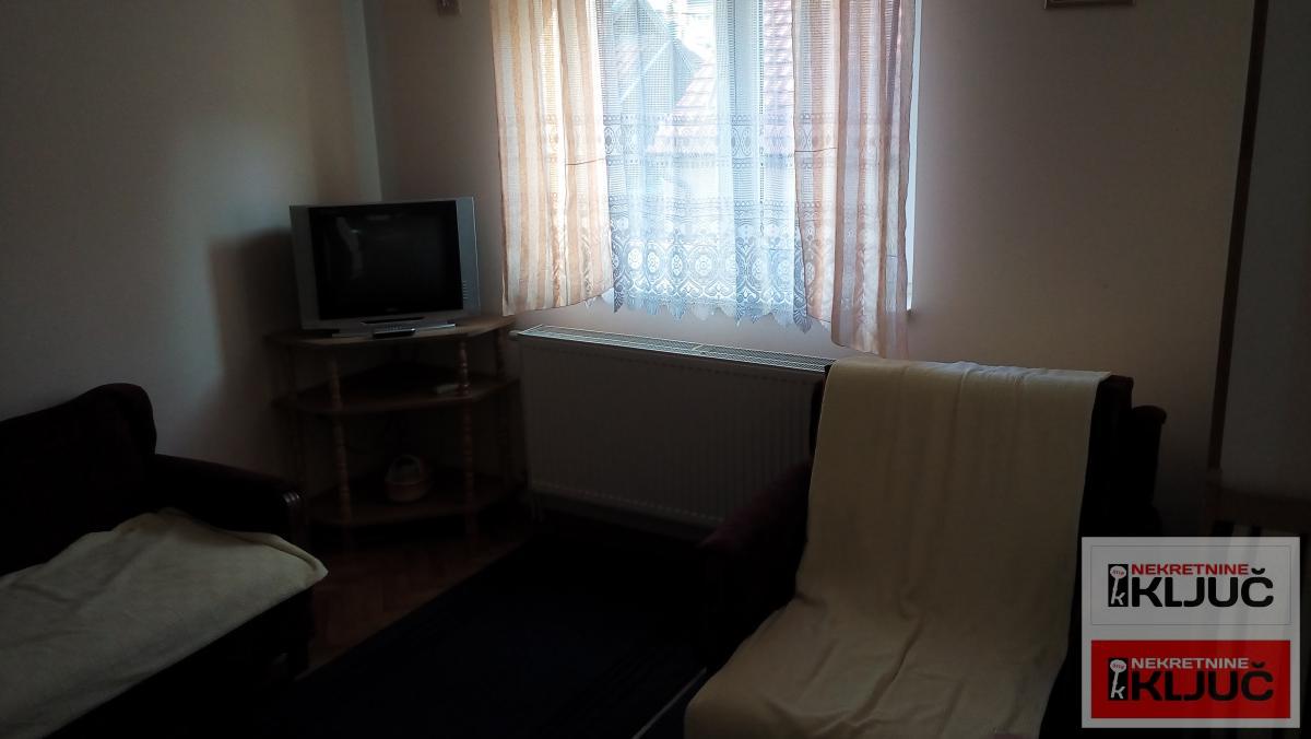 GRBAVICA, 29m2, Jednosoban, Namešten sa Parking mestom 3