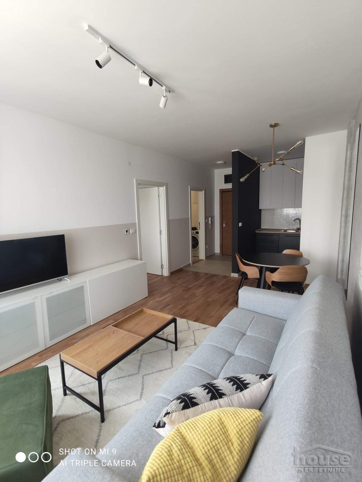 Stanovi,NOVI SAD,PODBARA 42m2,600€ , ID: 9113376 2