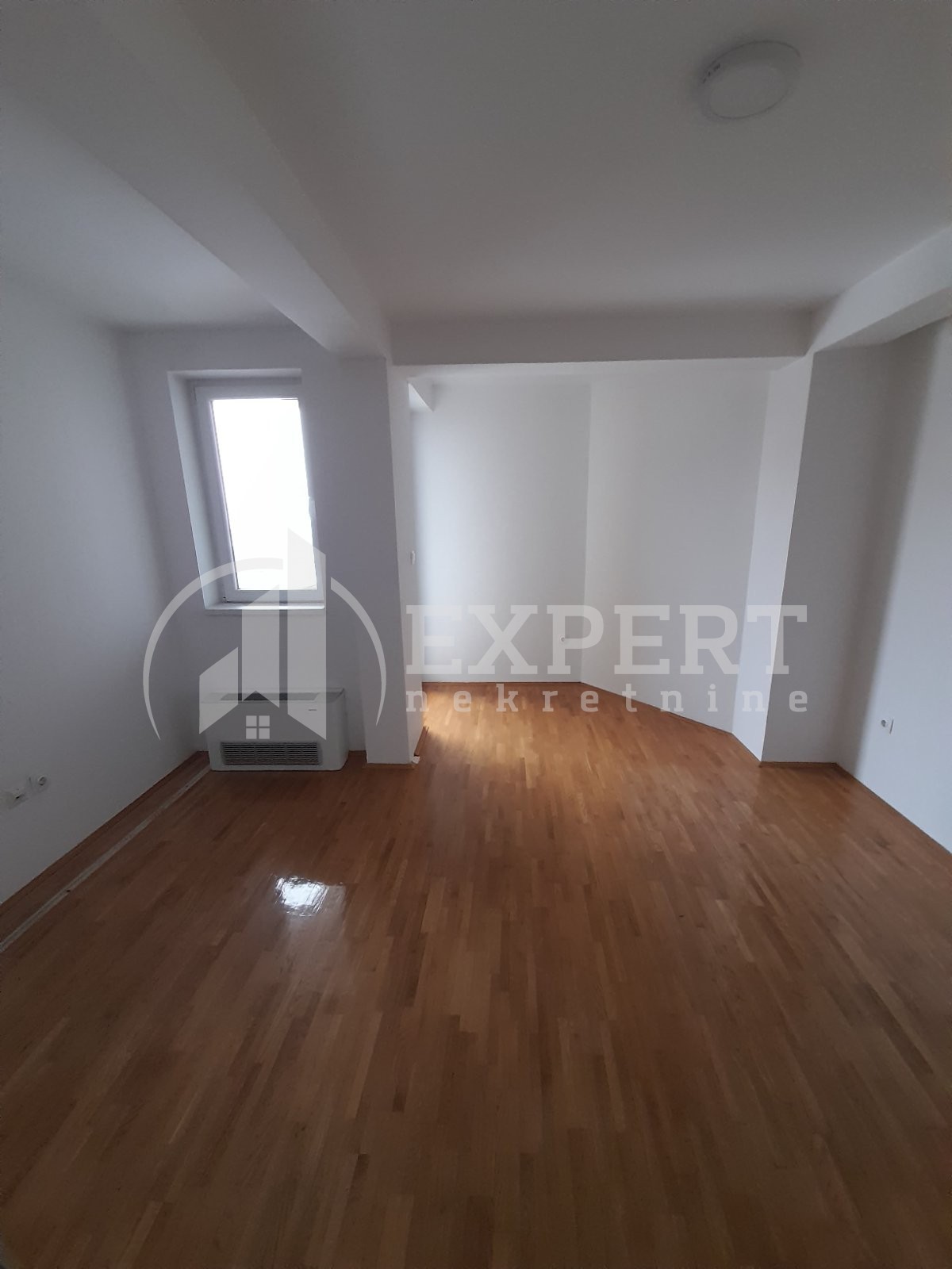 Dvosoban stan, 74 m2, Čair, Cara Dušana ID: i-02245 5