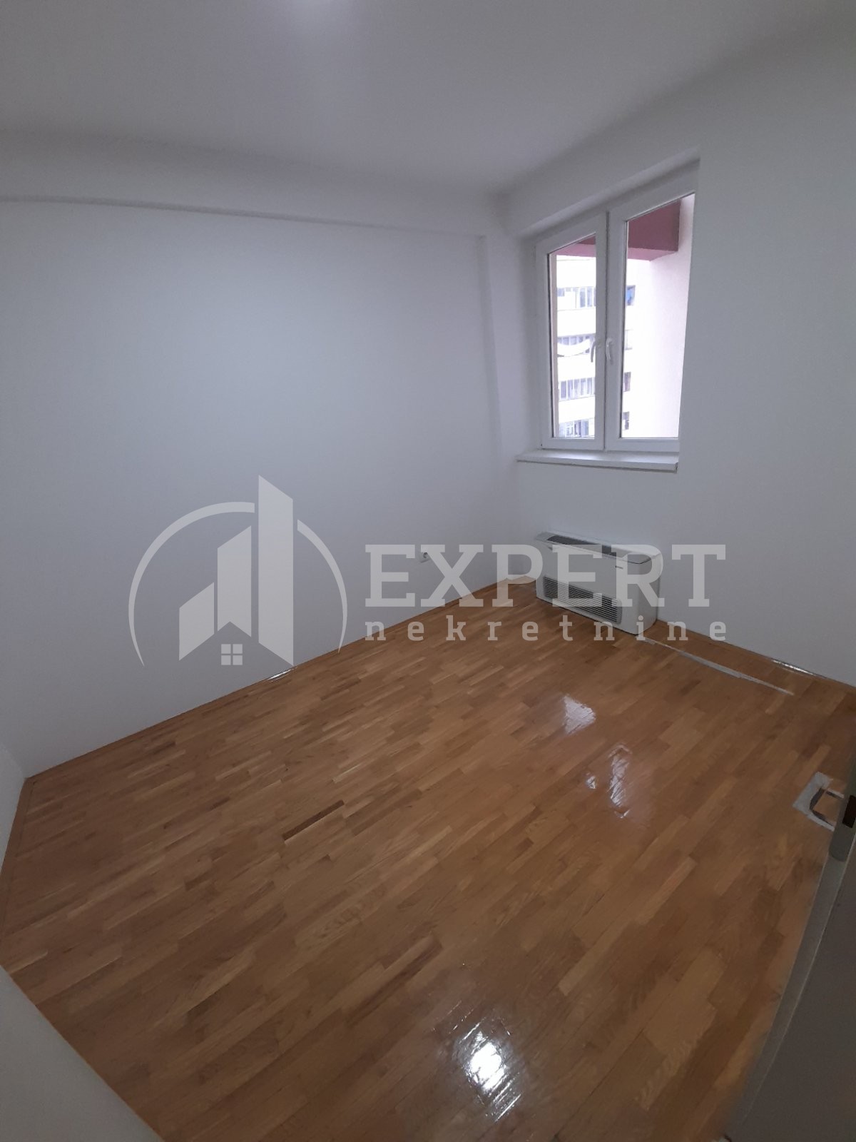 Dvosoban stan, 74 m2, Čair, Cara Dušana ID: i-02245 6