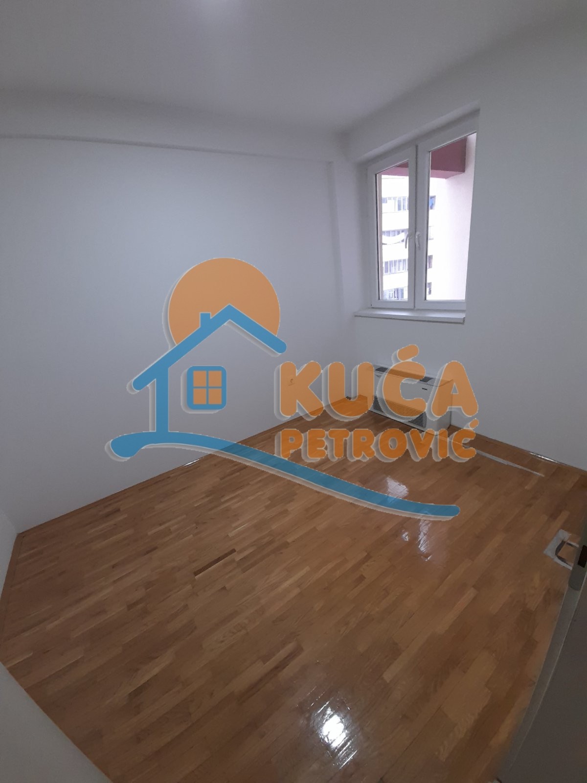 Dvosoban stan, 74 m2, Čair, Cara Dušana ID: i-02245 6