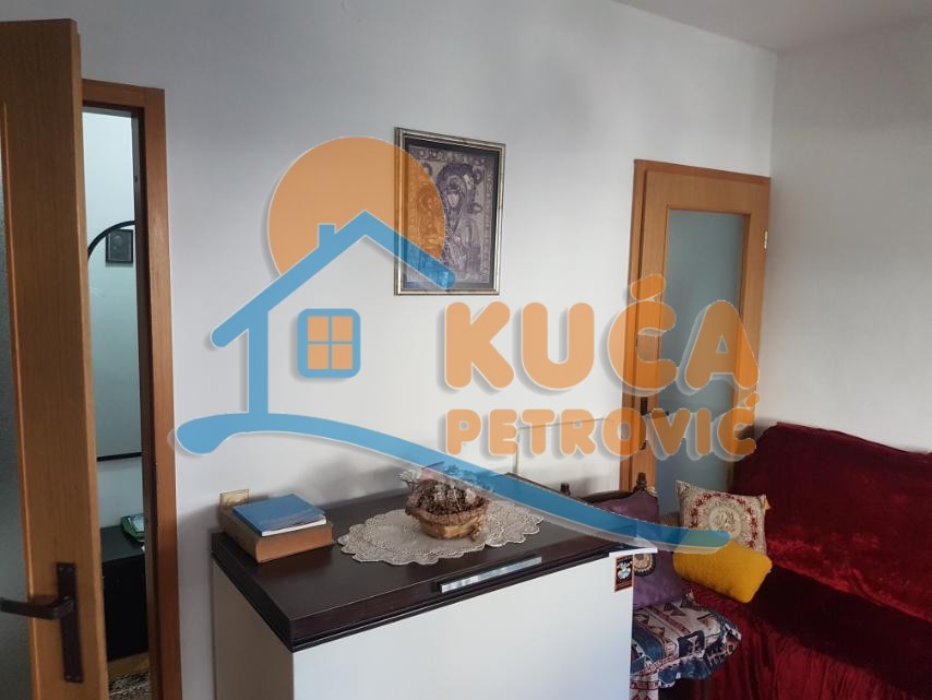 Trosoban stan, 78 m2, Čair, Rajićeva ID: i-012594 12