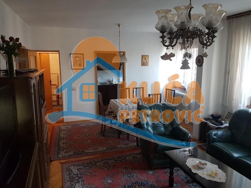 Trosoban stan, 78 m2, Čair, Rajićeva ID: i-012594 4