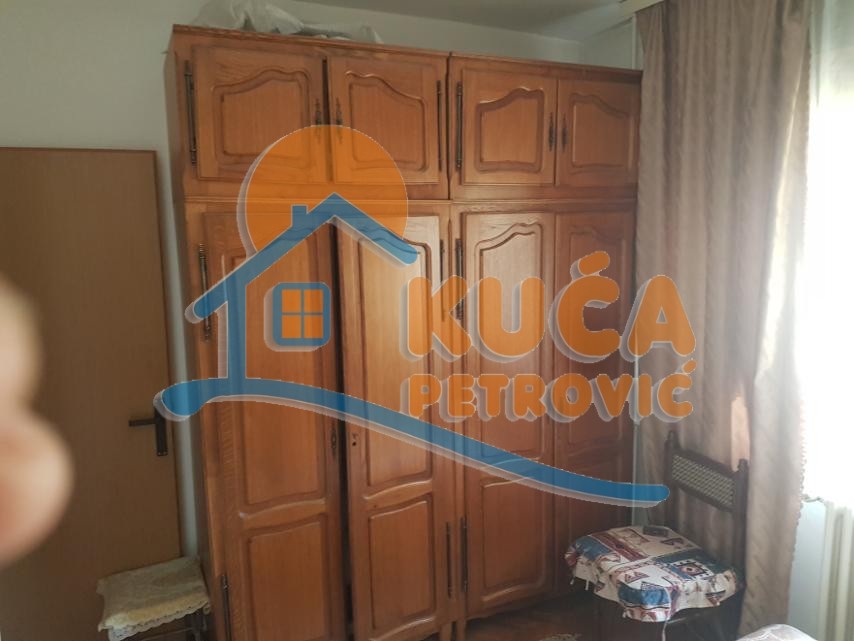 Trosoban stan, 78 m2, Čair, Rajićeva ID: i-012594 9